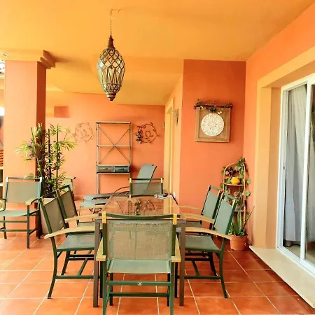 Adosado De Mesana De Sotogrande Pueblo Nuevo de Guadiaro