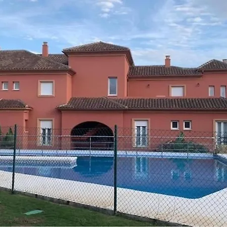 Adosado De Mesana De Sotogrande Holiday home Pueblo Nuevo de Guadiaro